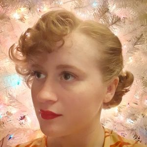 Meet your Posher, Madeline